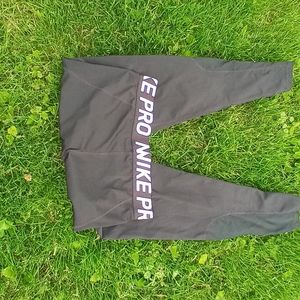 Nike Pro leggings